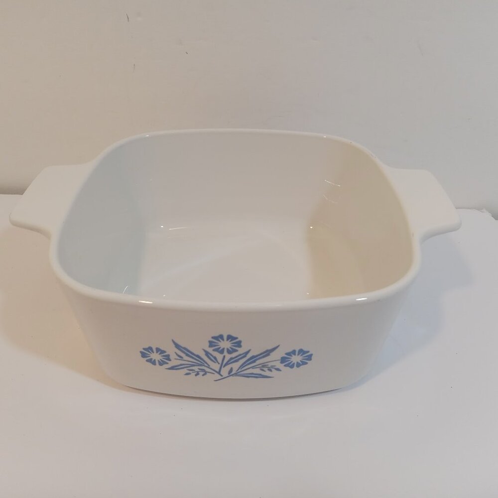Corning Ware Cottagecore Farmhouse Casserole Dish Blue White Floral Cornflower